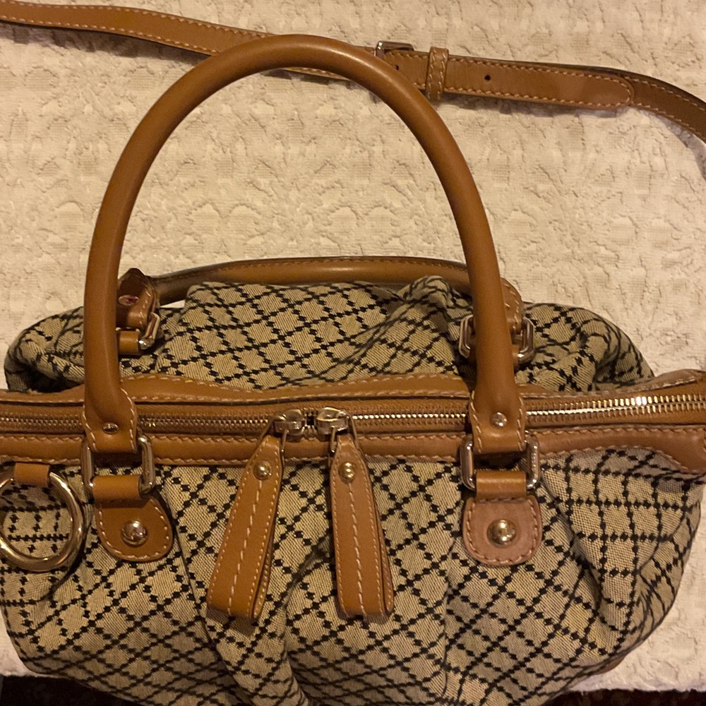 Gucci Tan and Black Satchel Bag - Picture 6 of 6